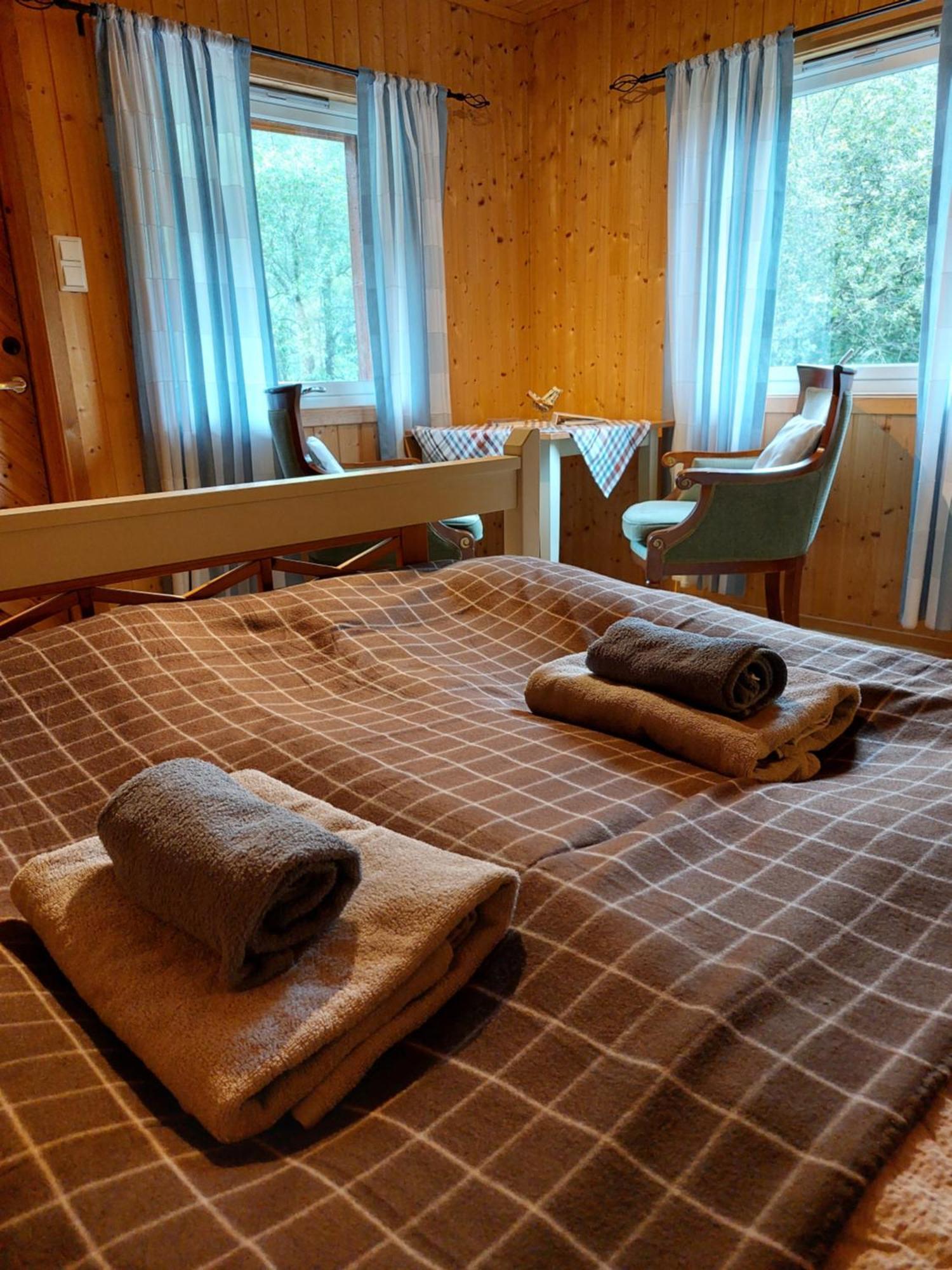 Eidsdal Camping og Feriehus Bagian luar foto