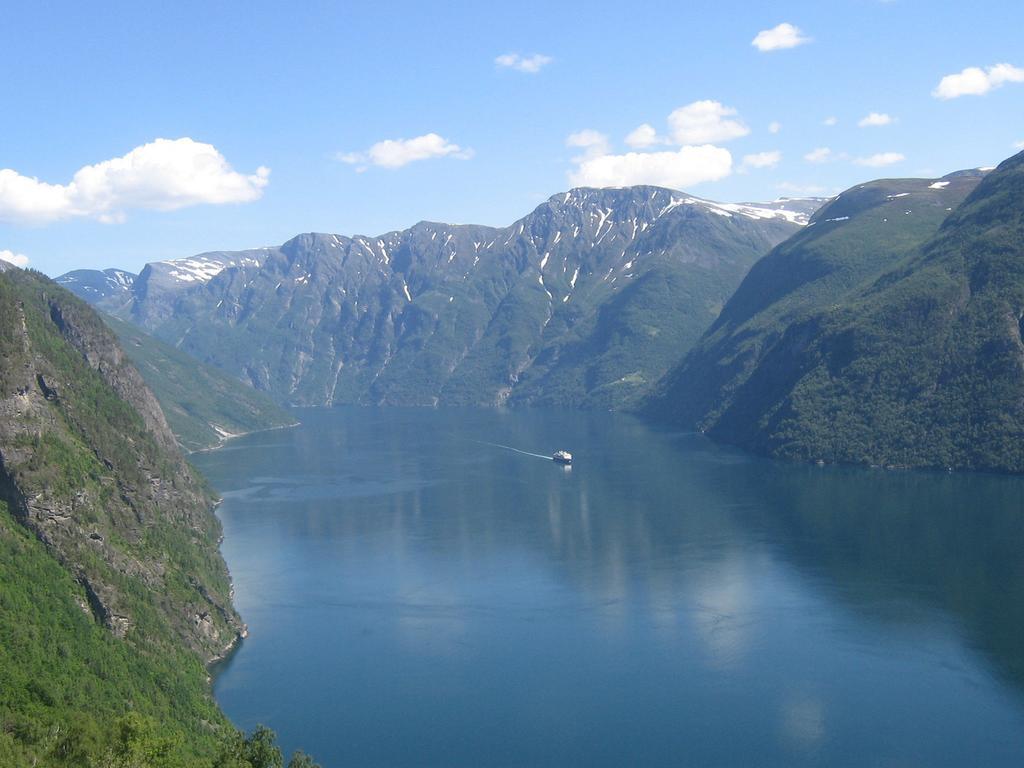 Eidsdal Camping og Feriehus Bagian luar foto