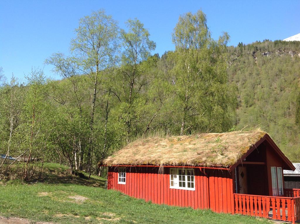Eidsdal Camping og Feriehus Bagian luar foto