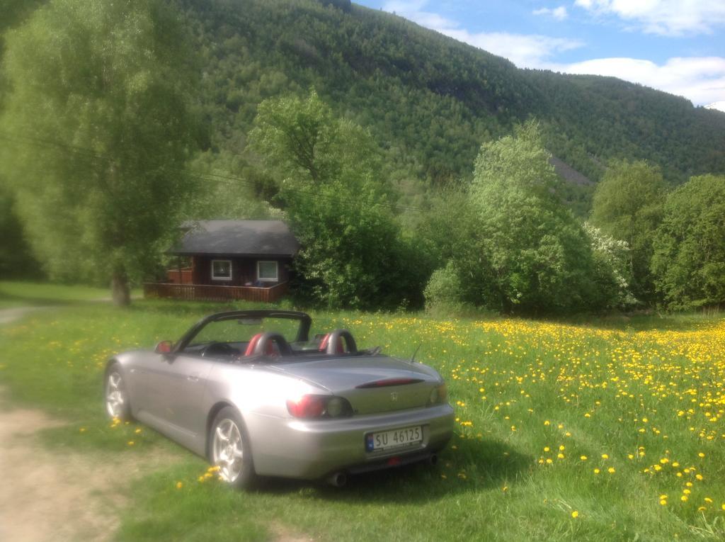 Eidsdal Camping og Feriehus Bagian luar foto